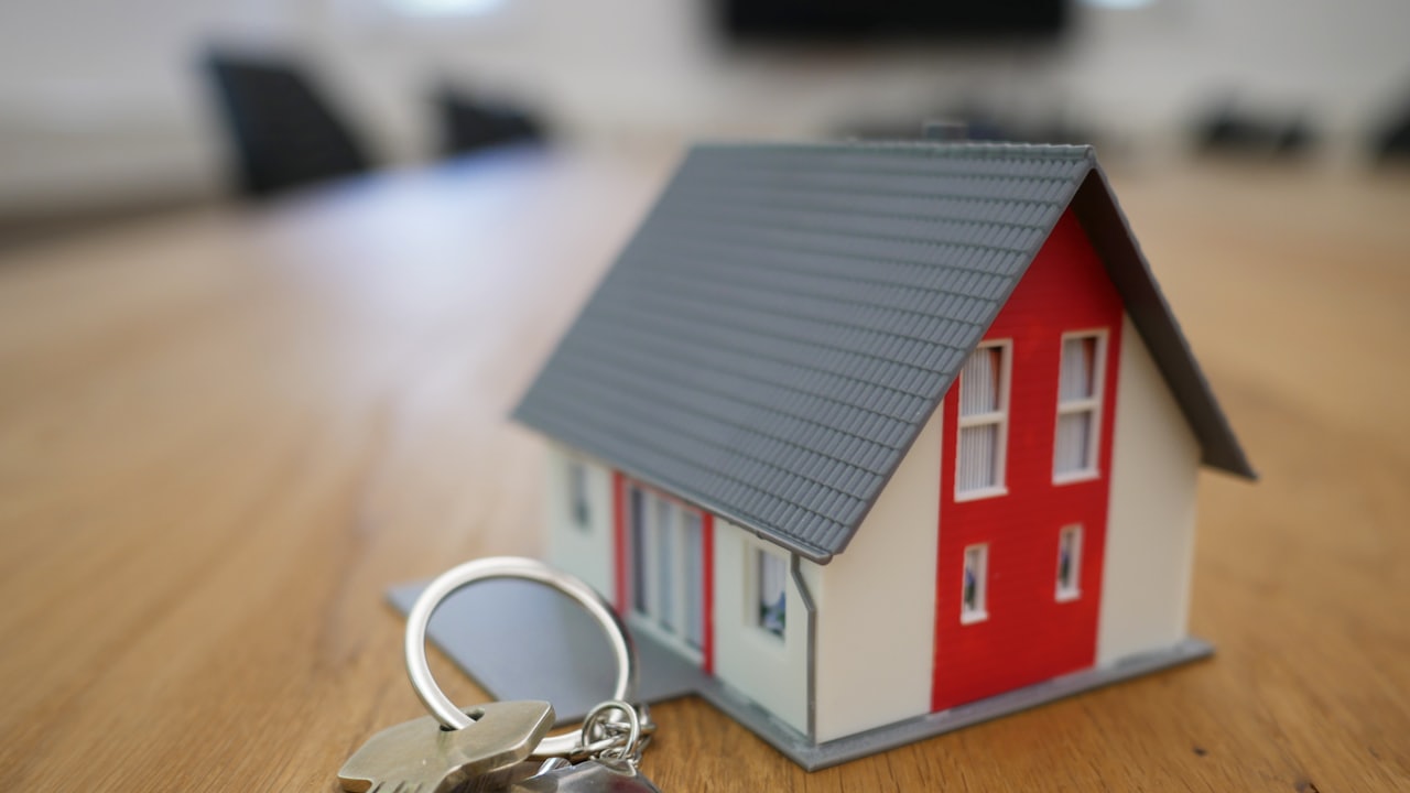 GEO pour agence immobilière : être citée par l'IA sur votre secteur