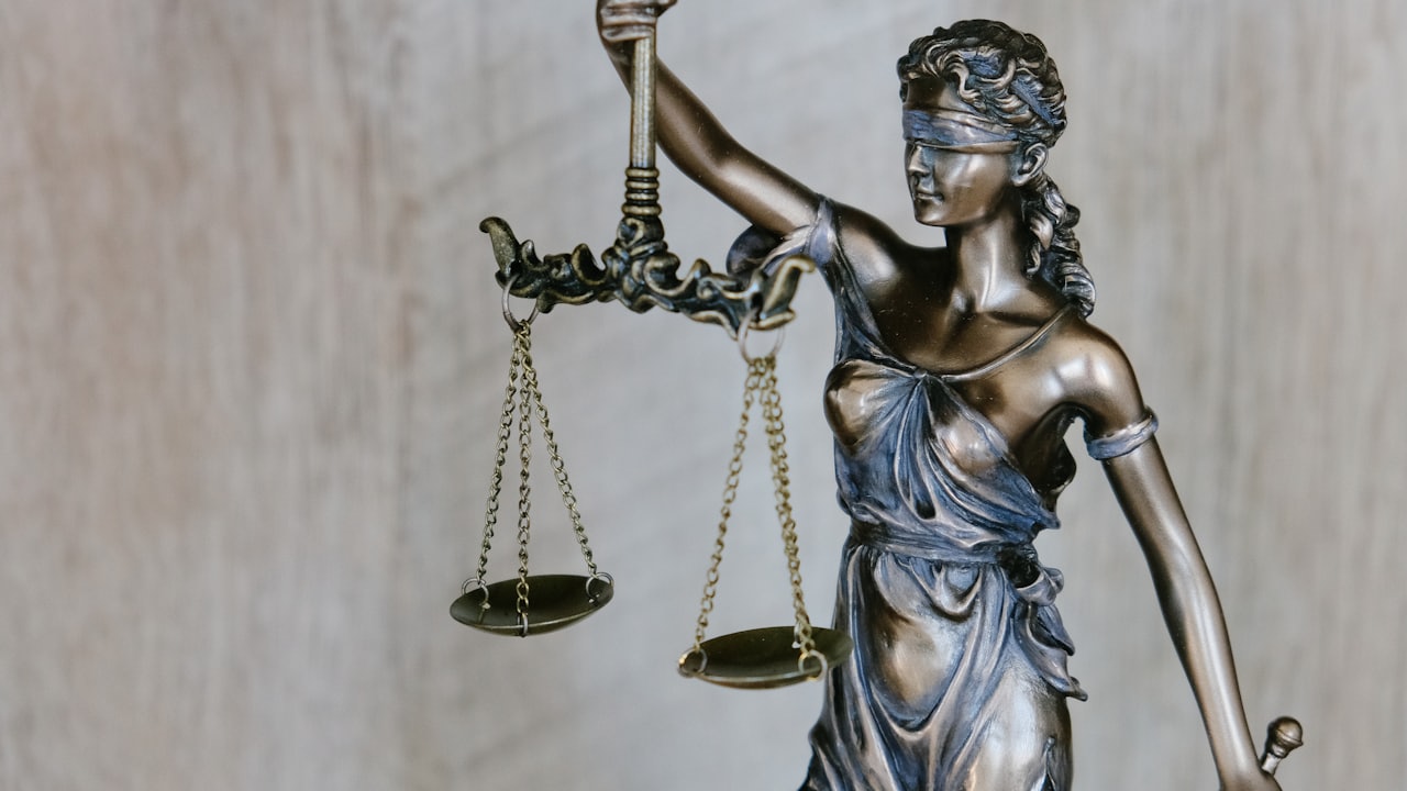 GEO pour avocat : être le cabinet que ChatGPT recommande
